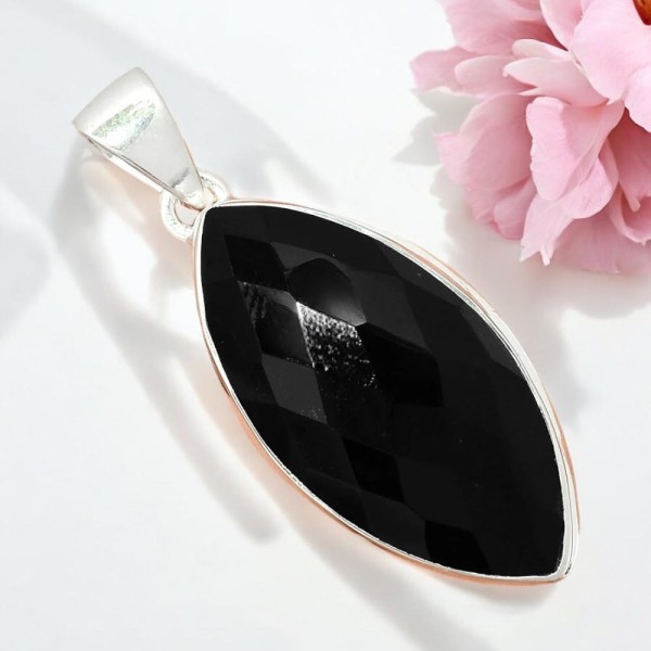 Pendentif Onyx Noire